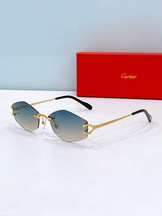 Picture of Cartier Sunglasses _SKUfw79566714fw
